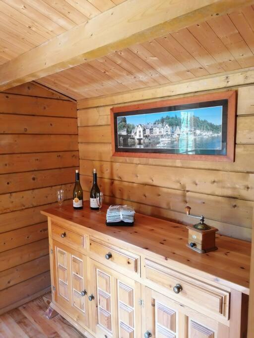 Chalet En Pleine Nature Au Bord D'Un Etang Lanvallay 外观 照片
